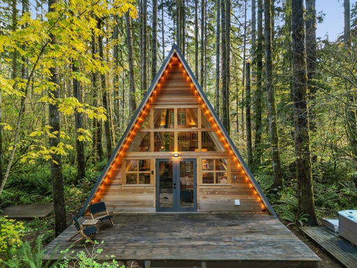 STR Branding & Media (Airbnb, Vrbo, etc.)