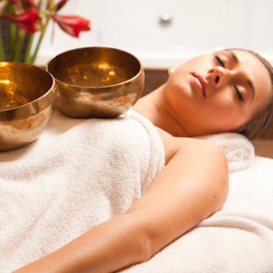60 min. Ayurvedic detoxifying massage