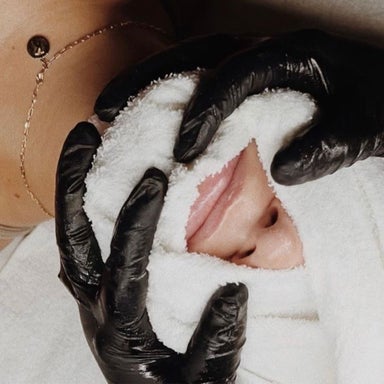 The Platinum Hydro Facial
