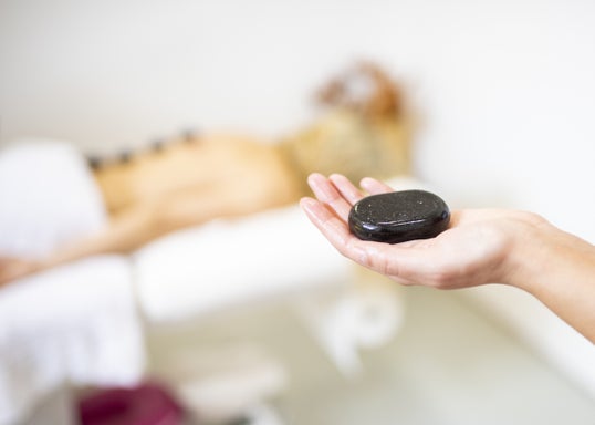 Hot Stone Massage for neck & shoulder 10min