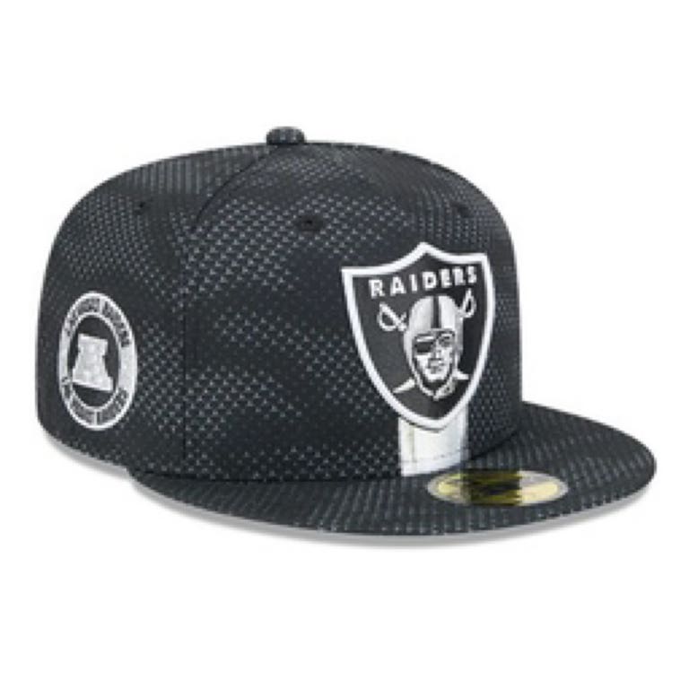 Las Vegas Raiders 2024 New Era 59FIFTY Fitted Sideline Hat