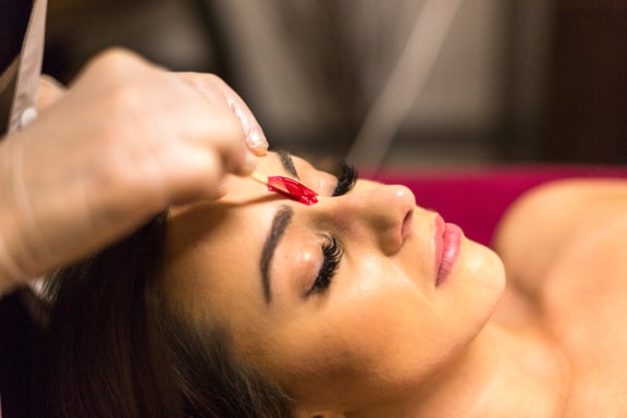 Brow Shaping Wax