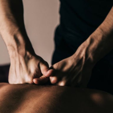 60 Minute Deep Tissue Massage