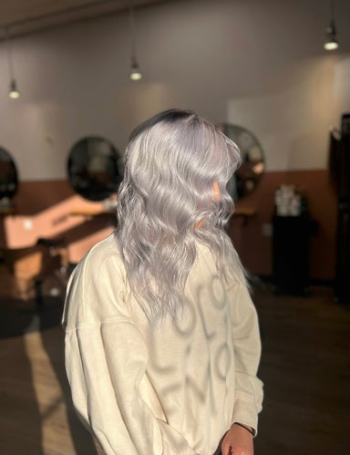 All Over Blonding with Anna