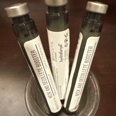 Neck and Décolleté renew Booster EPICUTIS add on to any hydrafacial service