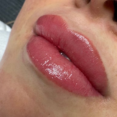 Lip Blushing